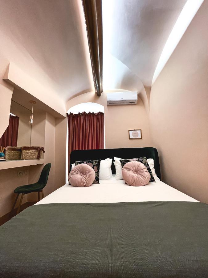 Rose Apartment Терлици Екстериор снимка
