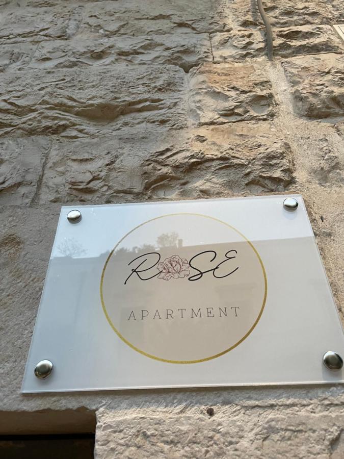 Rose Apartment Терлици Екстериор снимка